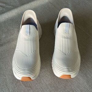 Skechers Slide-Step Sneakers Cream Color 8.5